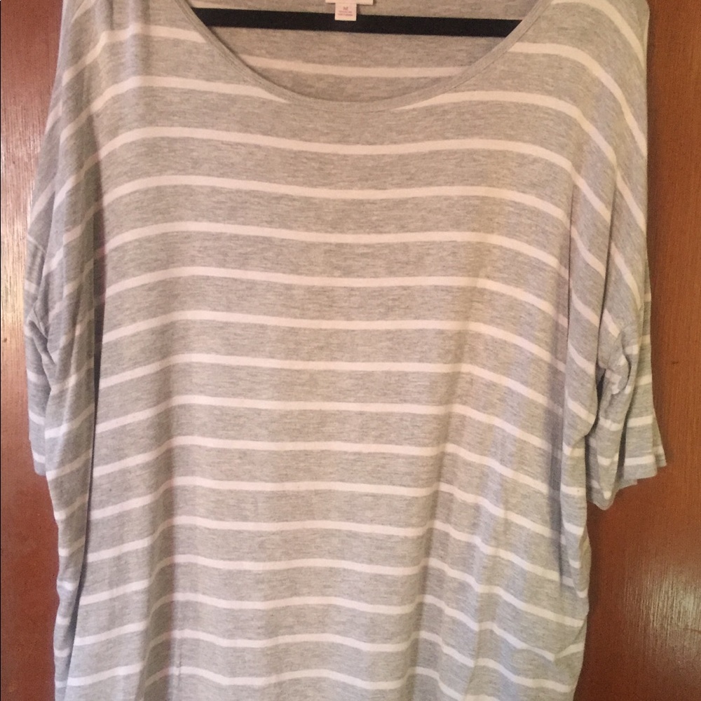 Lularoe Irma medium